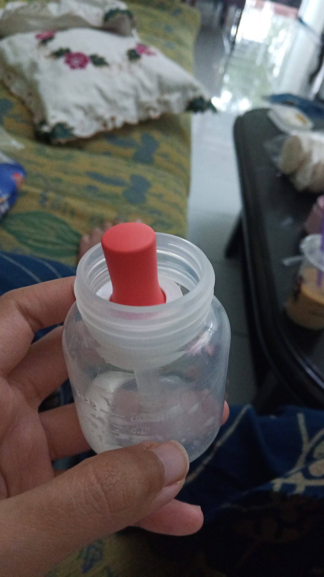 From One Mom to Another: Breastfeeding with PCOS, Endometriosis & Thyroid Conditions